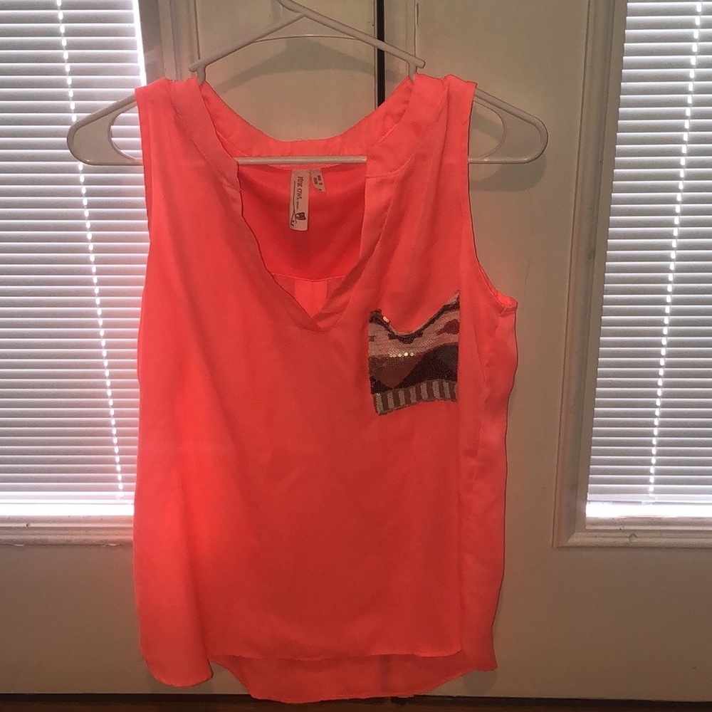 PINK OWL Apparel Women's Sleeveless Top Size Medium​​